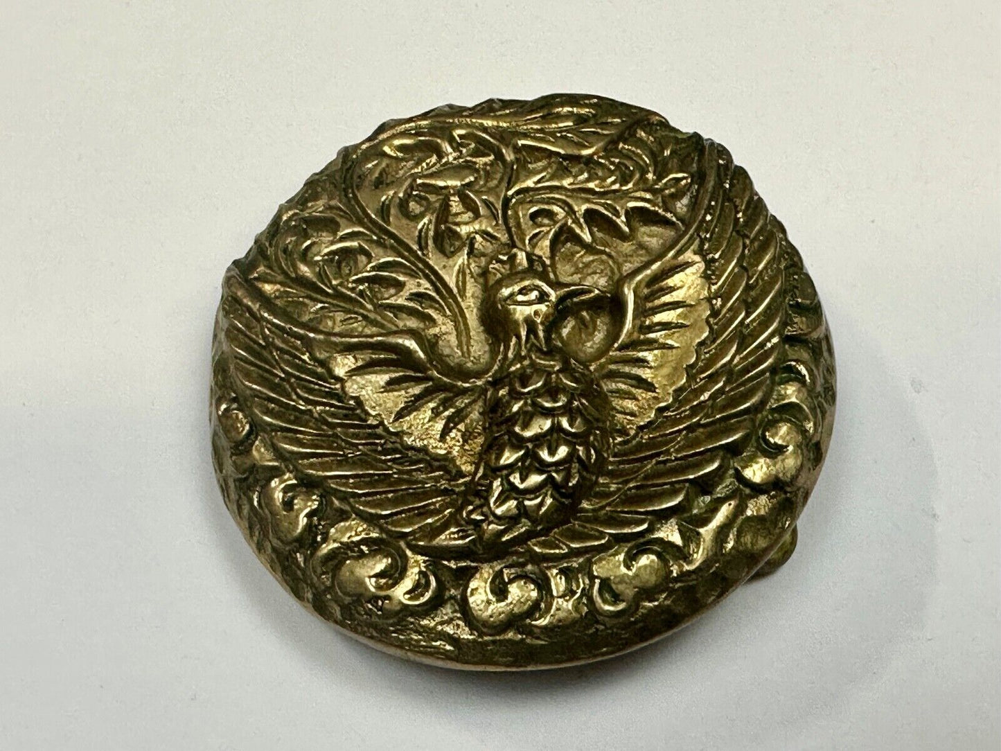 Vintage DOVE bird Hippy hobo style Taiwan round brass tone belt buckle