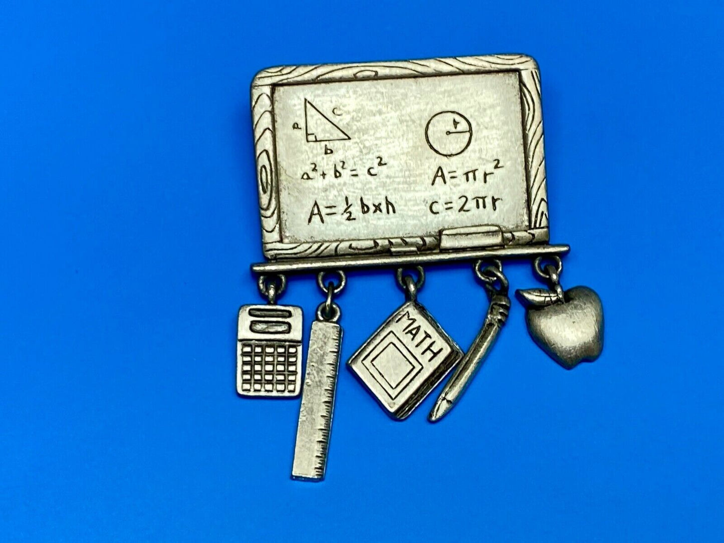 VINTAGE *J.J.*PEWTER MATH TEACHER CHALKBOARD BROOCH PIN W/THEMED FIGURAL DANGLES