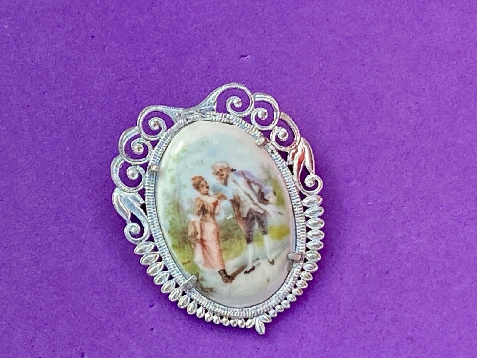Victorian Courting Couple - Porcelain Painting Silver Tone Cab Oval Brooch Pin