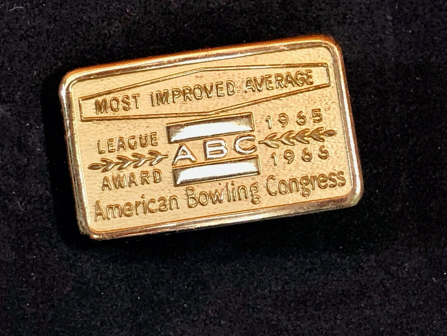 AMERICAN BOWLING CONGRESS MOST IMPROVED AVERAGE ABC LEAGUE AWARD BELT BUCKLE