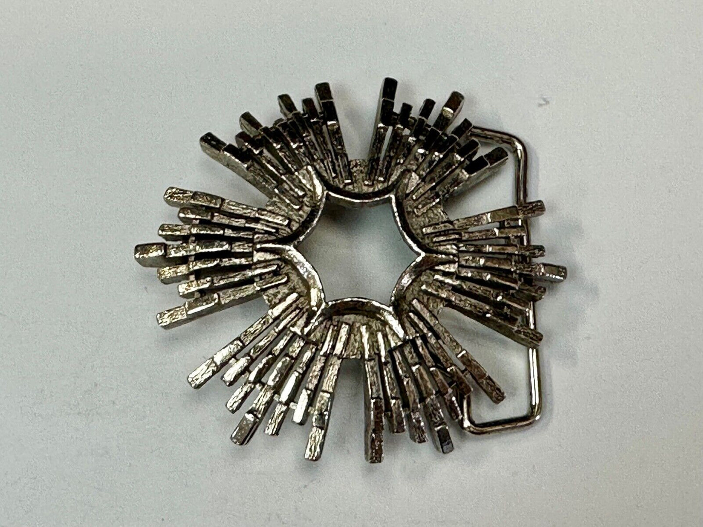 Art Deco Theme Style vintage B-Low The Belt Belt Buckle