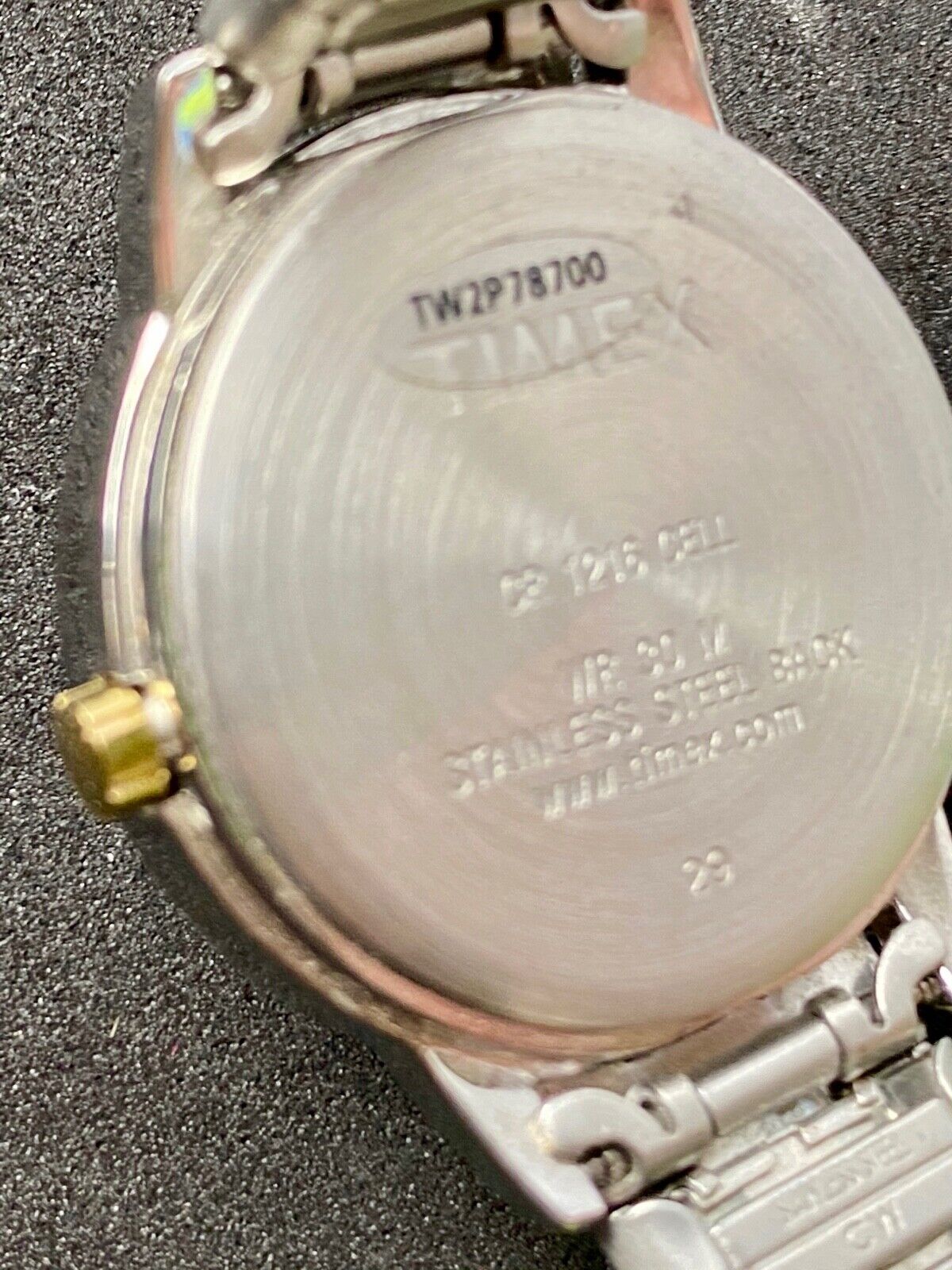  Timex unisex Indeglo watch fresh battery. Silver gold color link band 