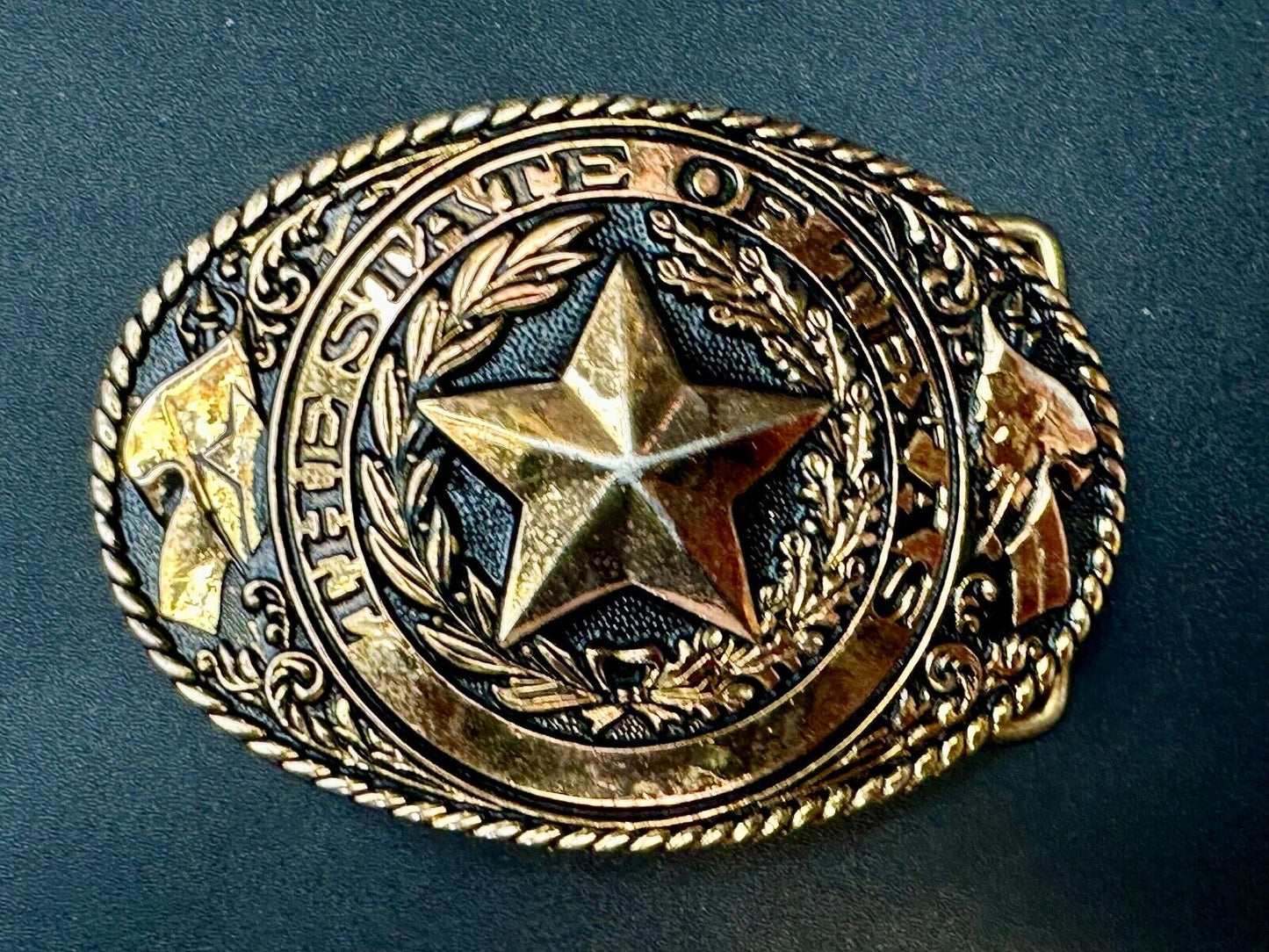 TEXAS State Pride - RAISED 3D STAR centered in brass tone oval Belt Buckle