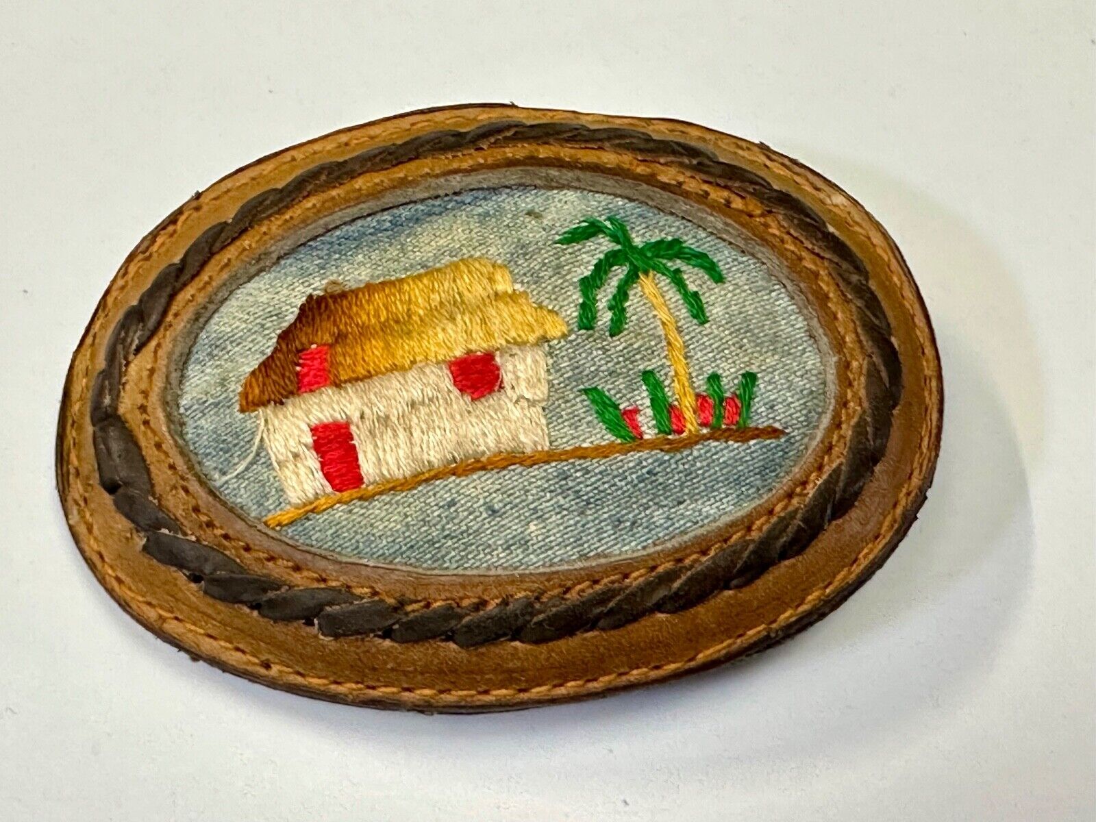 tropical vacation beach scene - QUALITY mixed leather oval belt buckle