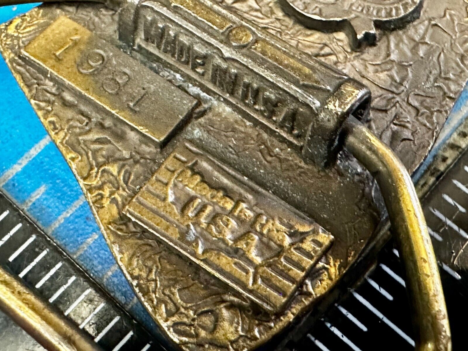 American Flag USA Patriotic Stars Stripe VTG 1981 Small Belt Buckle
