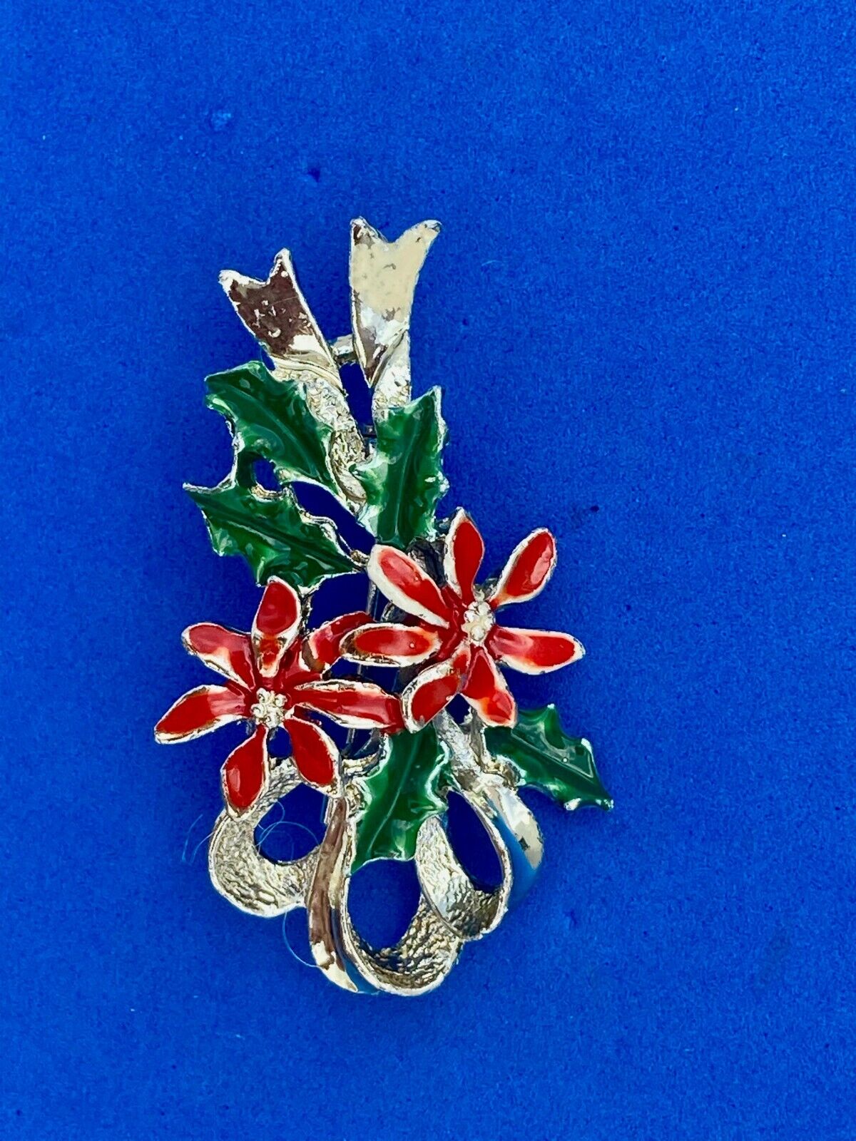 Vintage Gerry's Christmas Brooch Gold Tone Holly Leaves Flowers With Berries