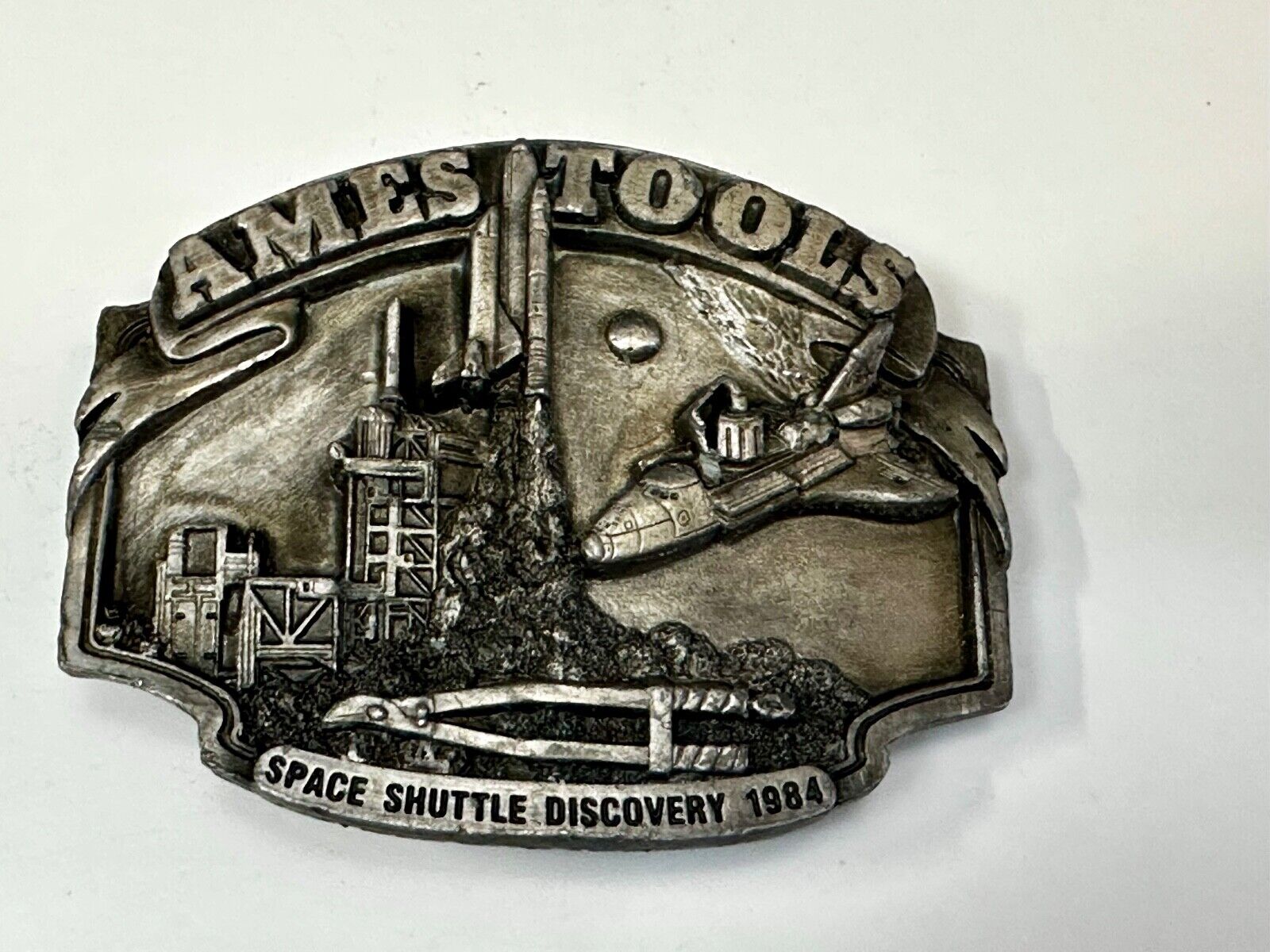 Ames Tools Space Shuttle Discovery 1984 Commemorative 90's Limited Belt Buckle