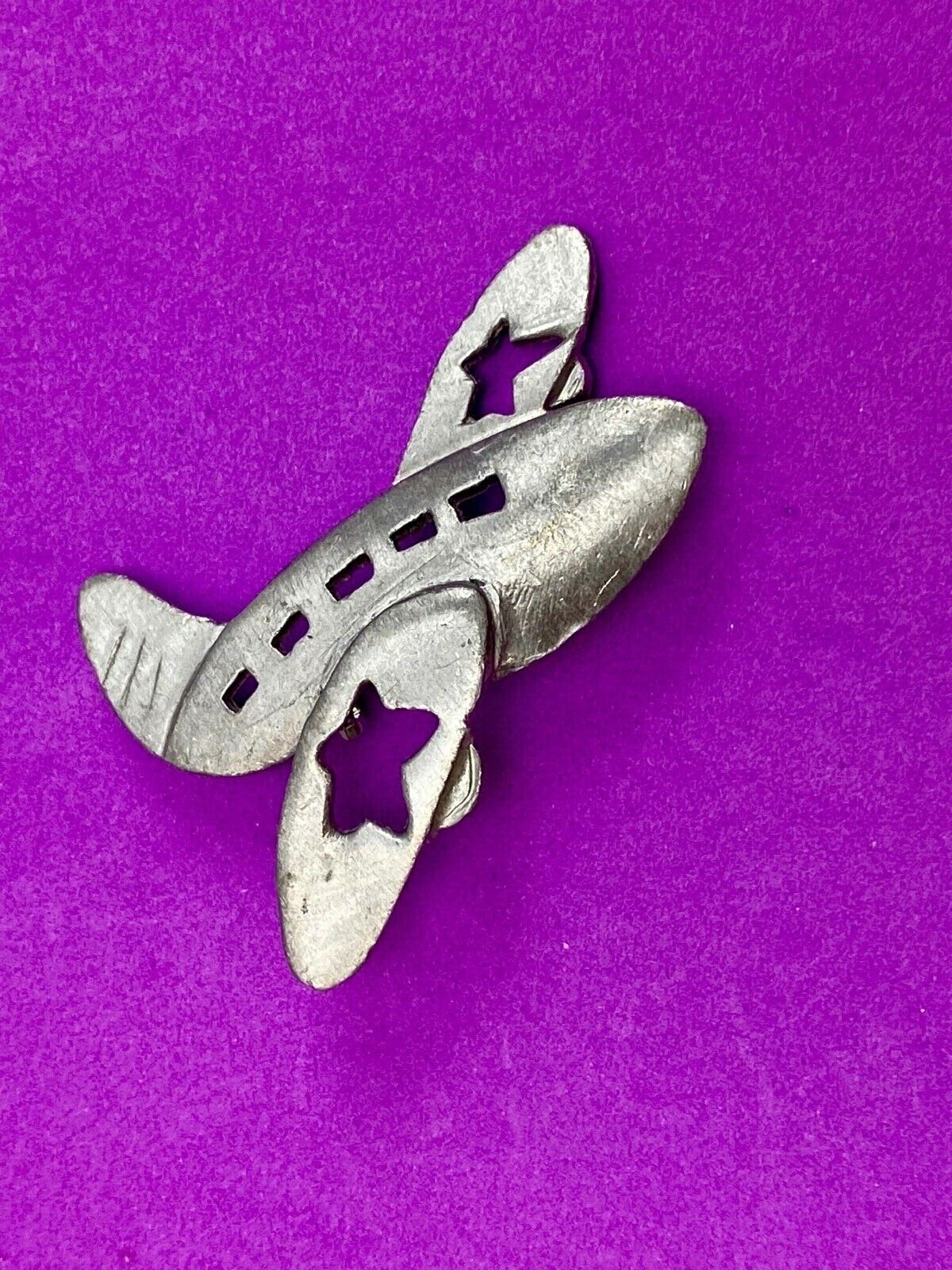 Ultra Craft Airplane Jet  cut out stars Vtg. Silver Tone Brooch Pin Star Wings