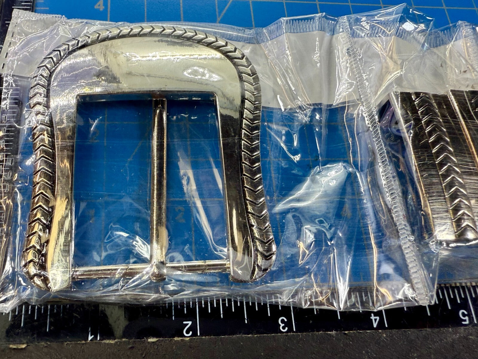 4 pc Ranger Set - Two Loops and Tip W/ Screws Large Reflective New Belt Buckle