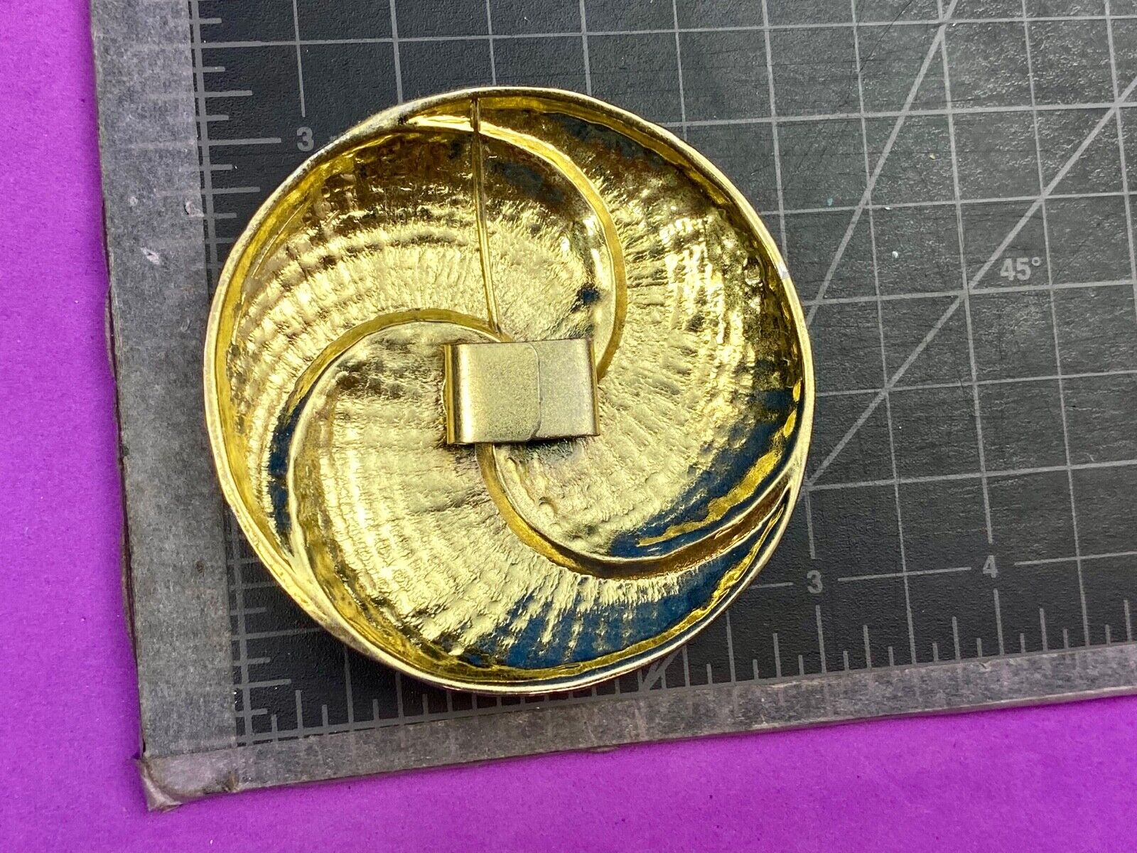 Vintage gold tone circle swirl scarf sash clip purse shoe belt buckle 