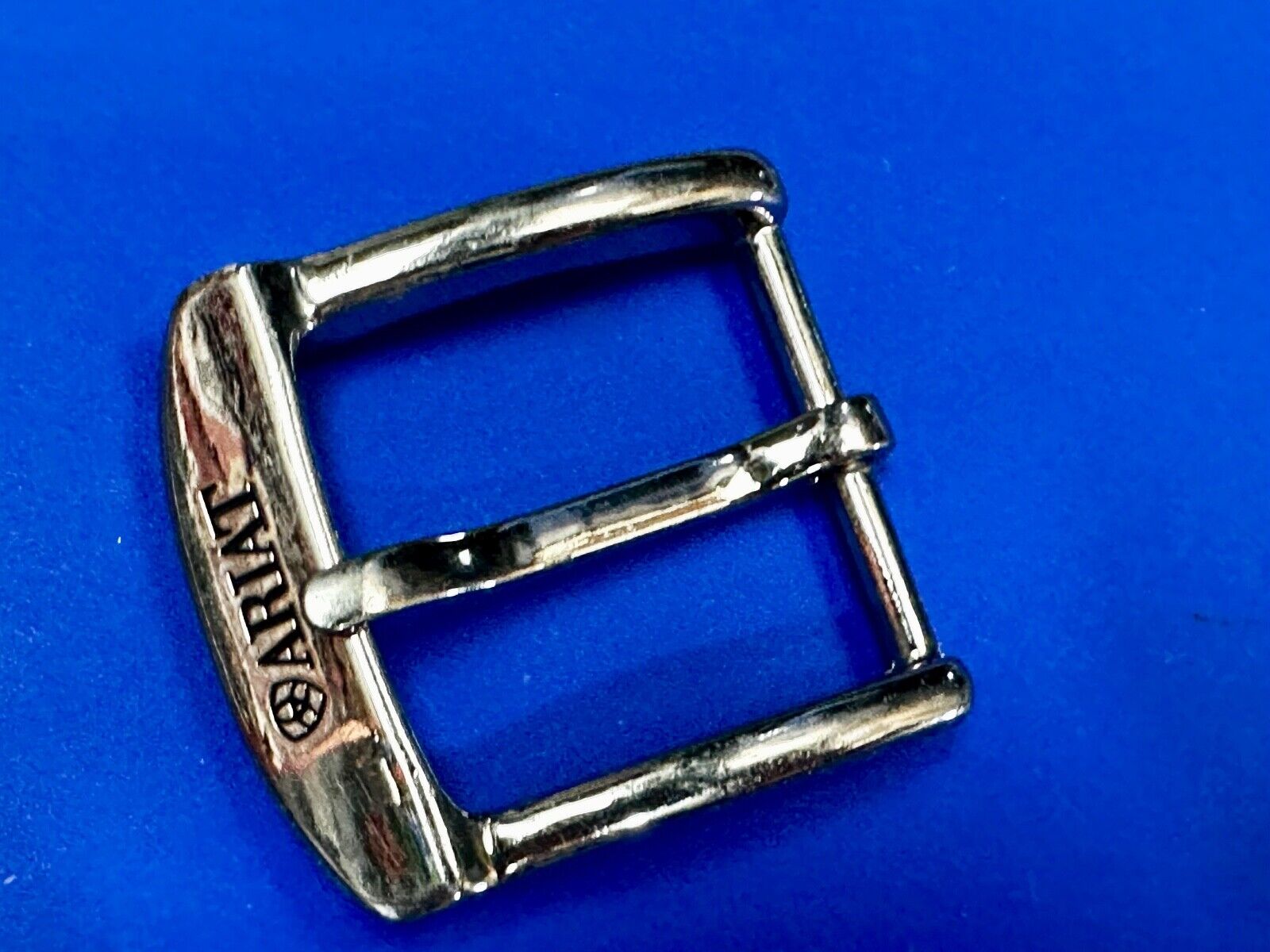 Ariat - Western silver tone ranger style replacement reflective 2"  belt buckle