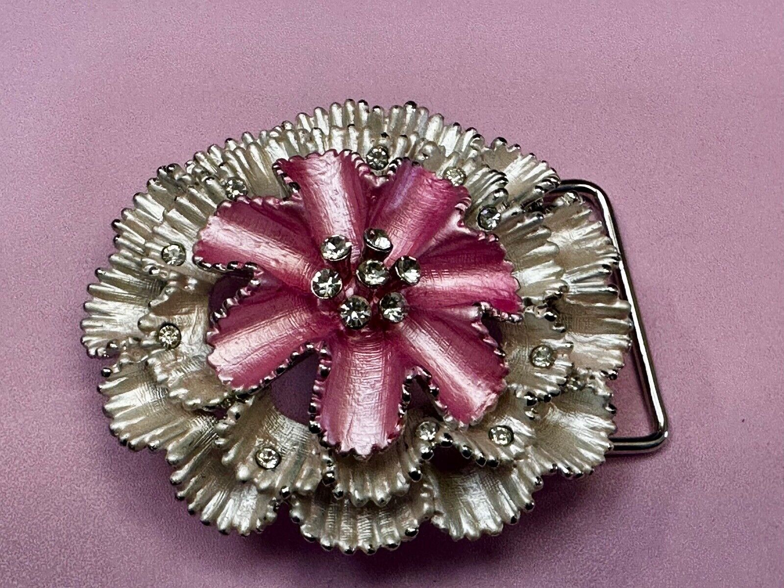 Unique Pink White Colored Flower 3D Pattern Rhinestone Accented Belt Buckle