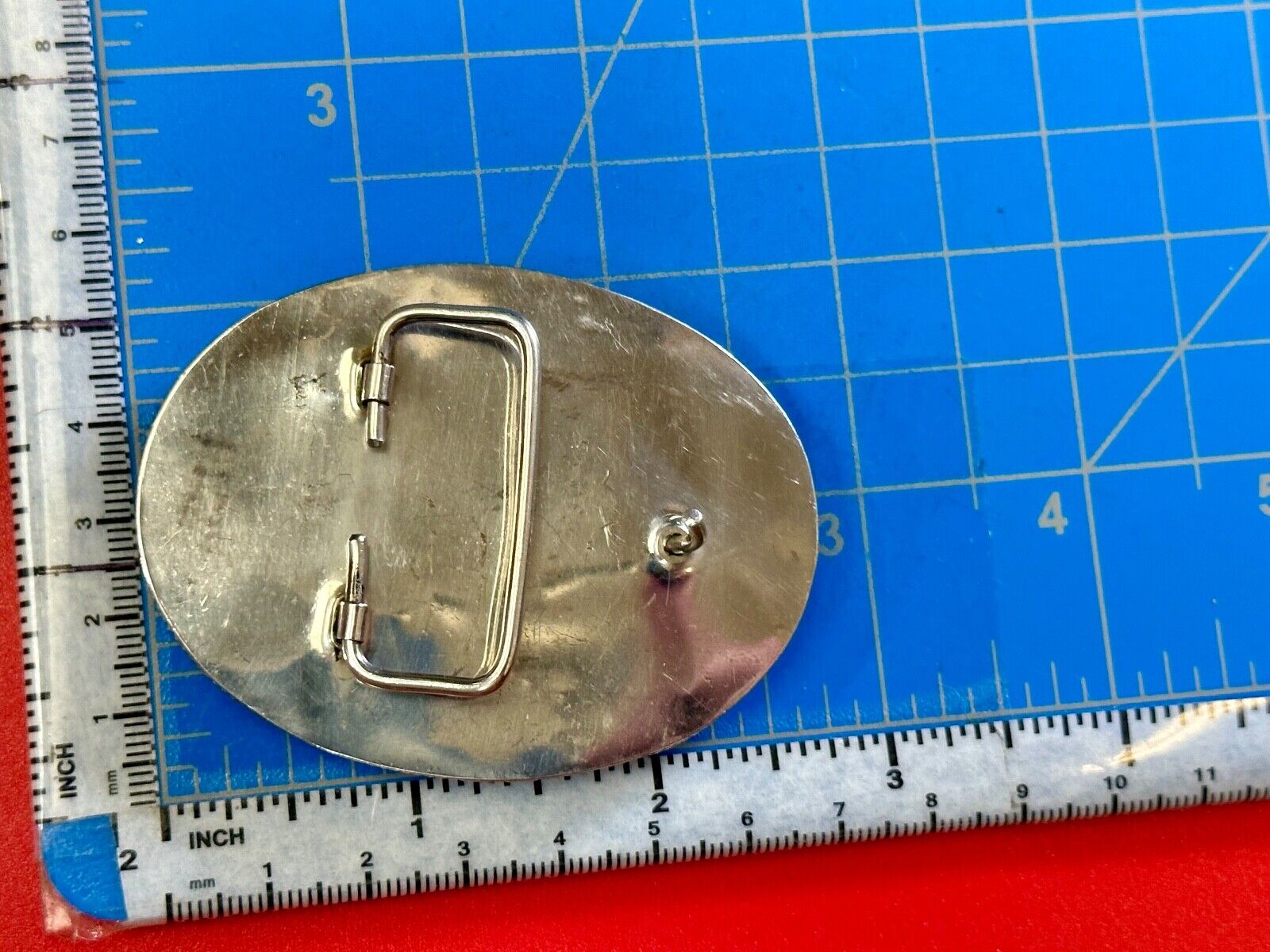 Beautiful Thunderbird Abalone Shell inlaid Vintage oval silver tone belt buckle