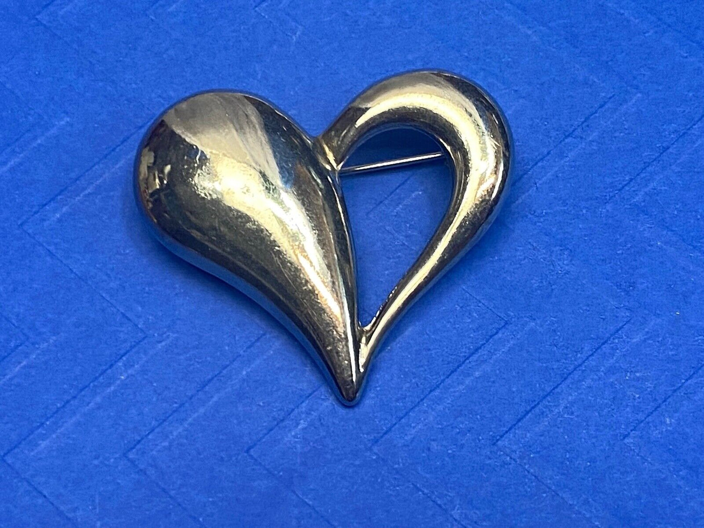 1" Puffed Heart Shaped Sterling Silver 925 Vintage Brooch 