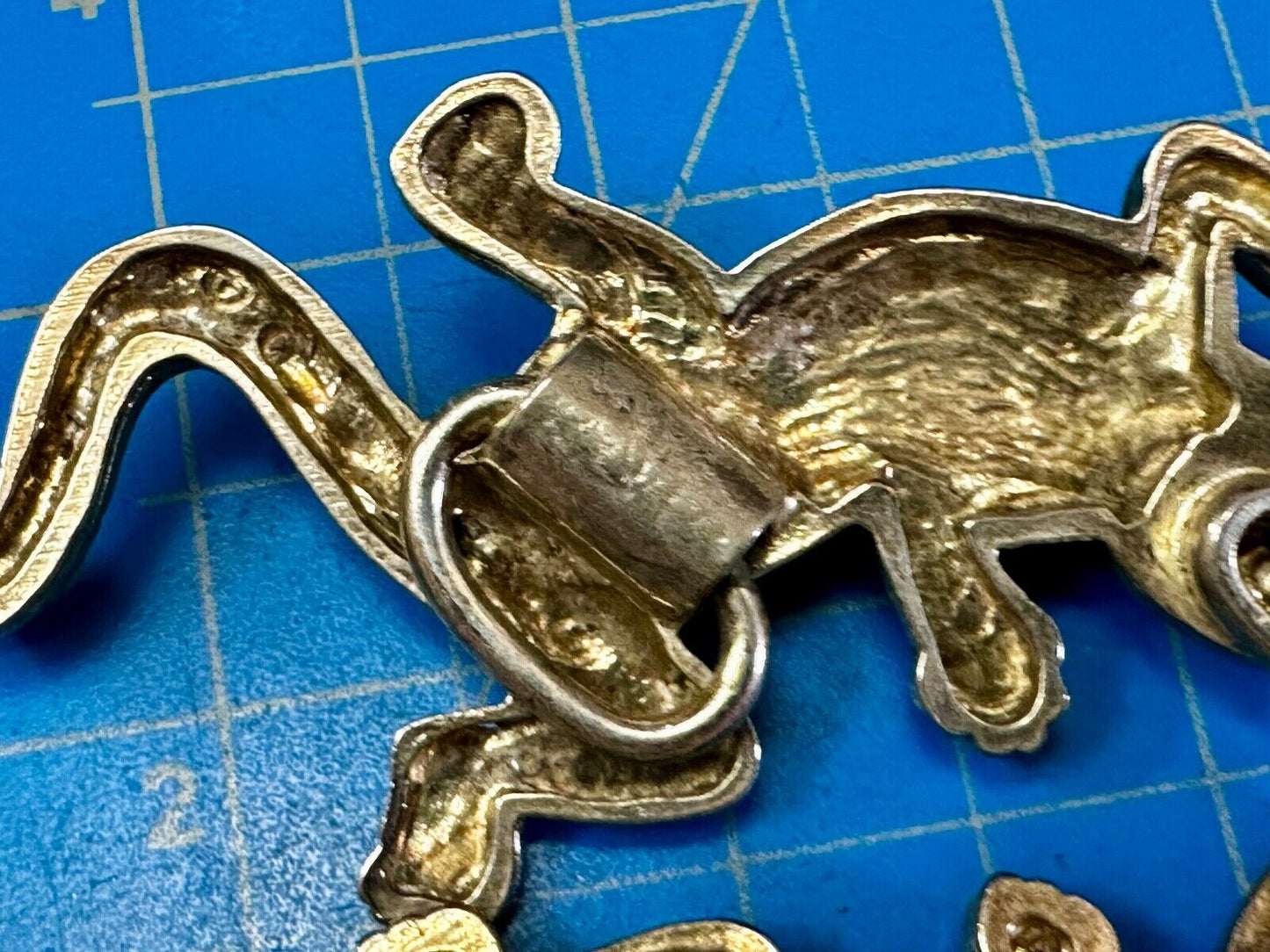 Alligators Crocodiles multi segmented gold tone large Vintage Belt Buckle Loops