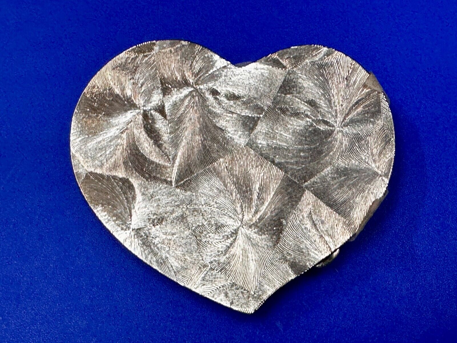Artisan Heart Shaped Brushed Silver Color Cutout Belt Buckle