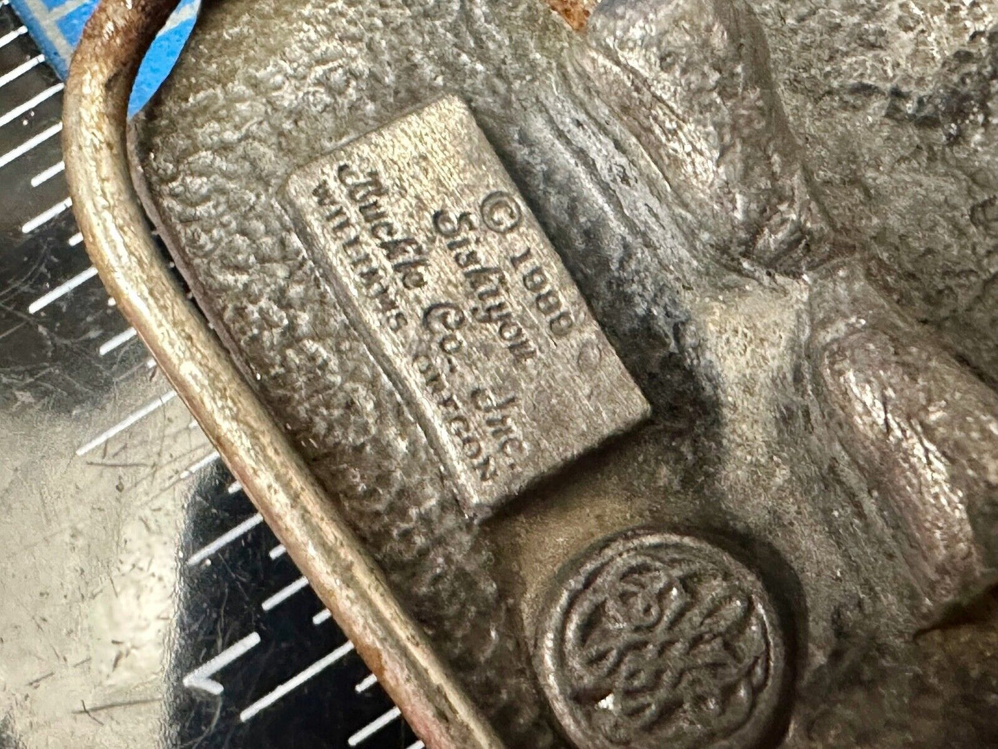 A bad day fishing is Better than a good day of working Vtg. Siskiyou Belt Buckle