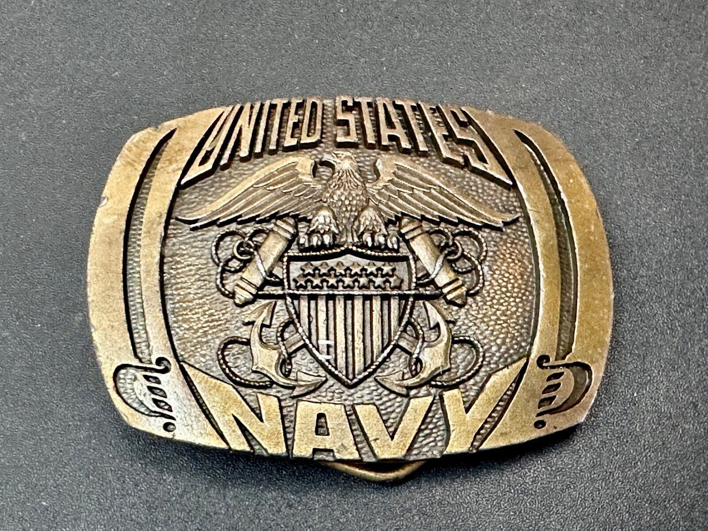 United States Navy Vintage Military 1980 Indiana Metal Craft belt buckle KR-89
