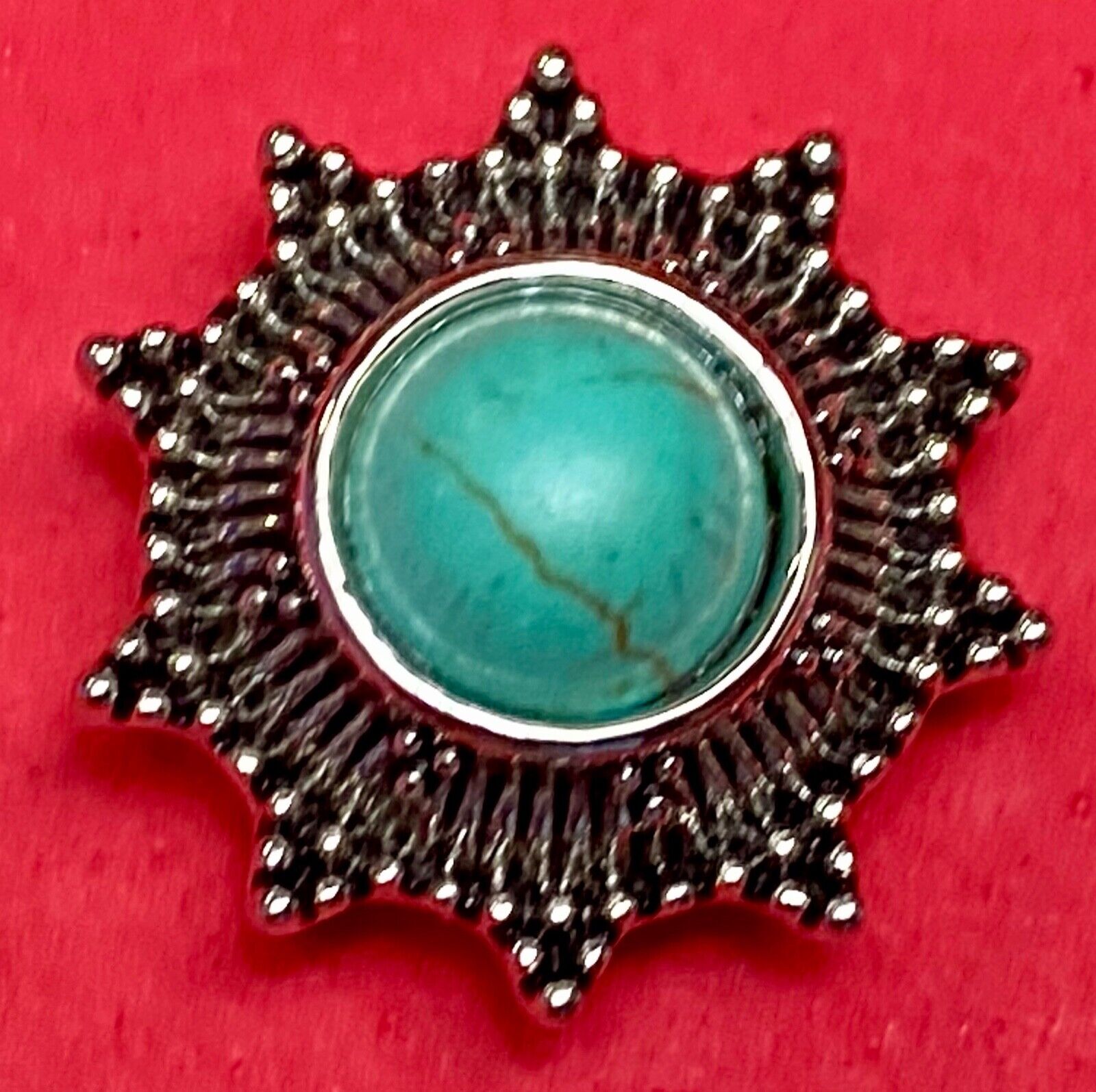 Turquoise colored centerpiece sunburst 18mm Ginger Snap Magnolia And Vine
