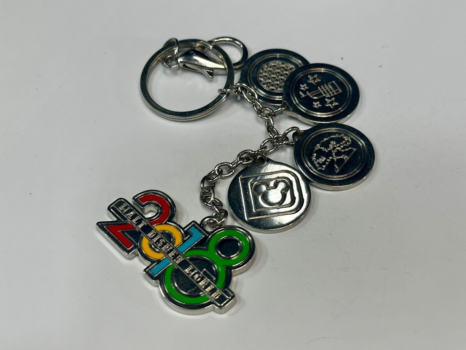 2018 Walt Disney World Souvenir Charm Keychain - Key Ring Chain