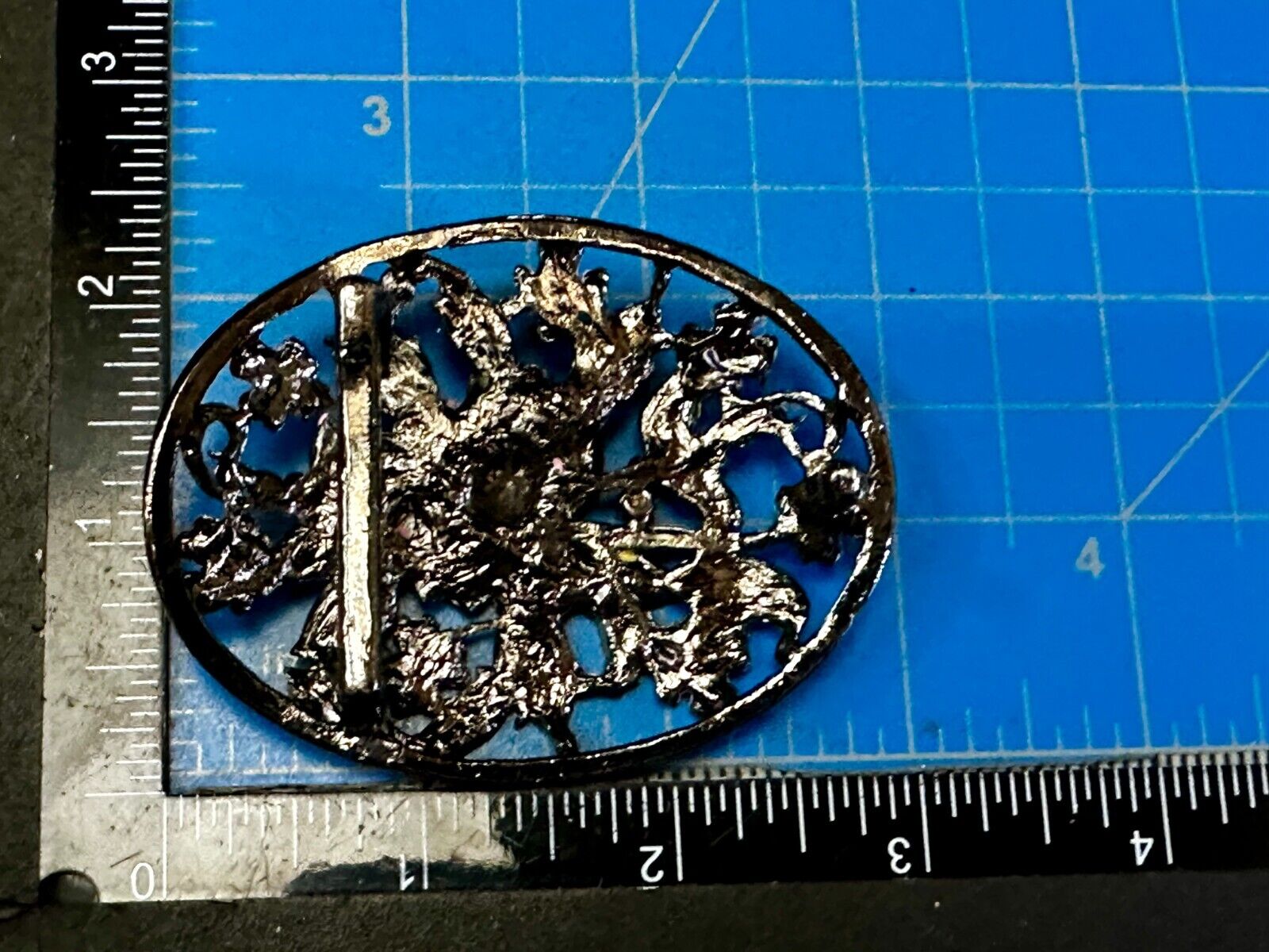 Beautiful Cutout Flower Themed See Through Rhinestone Accented Belt Buckle