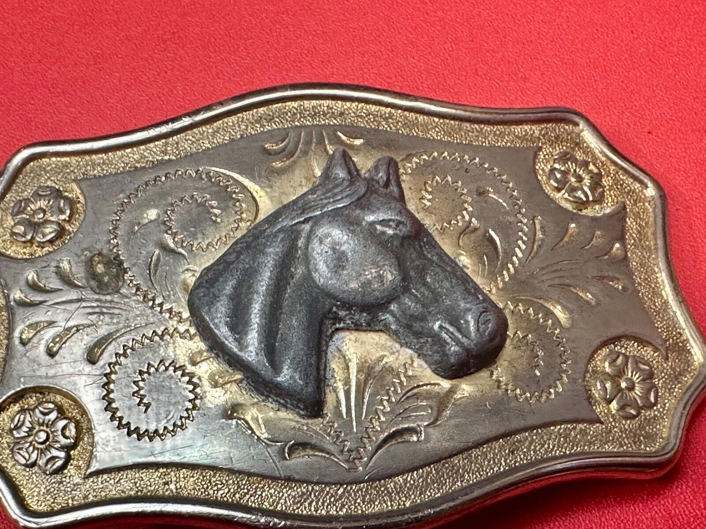 Vintage Horse head - Two tone western flower swirl belt buckle