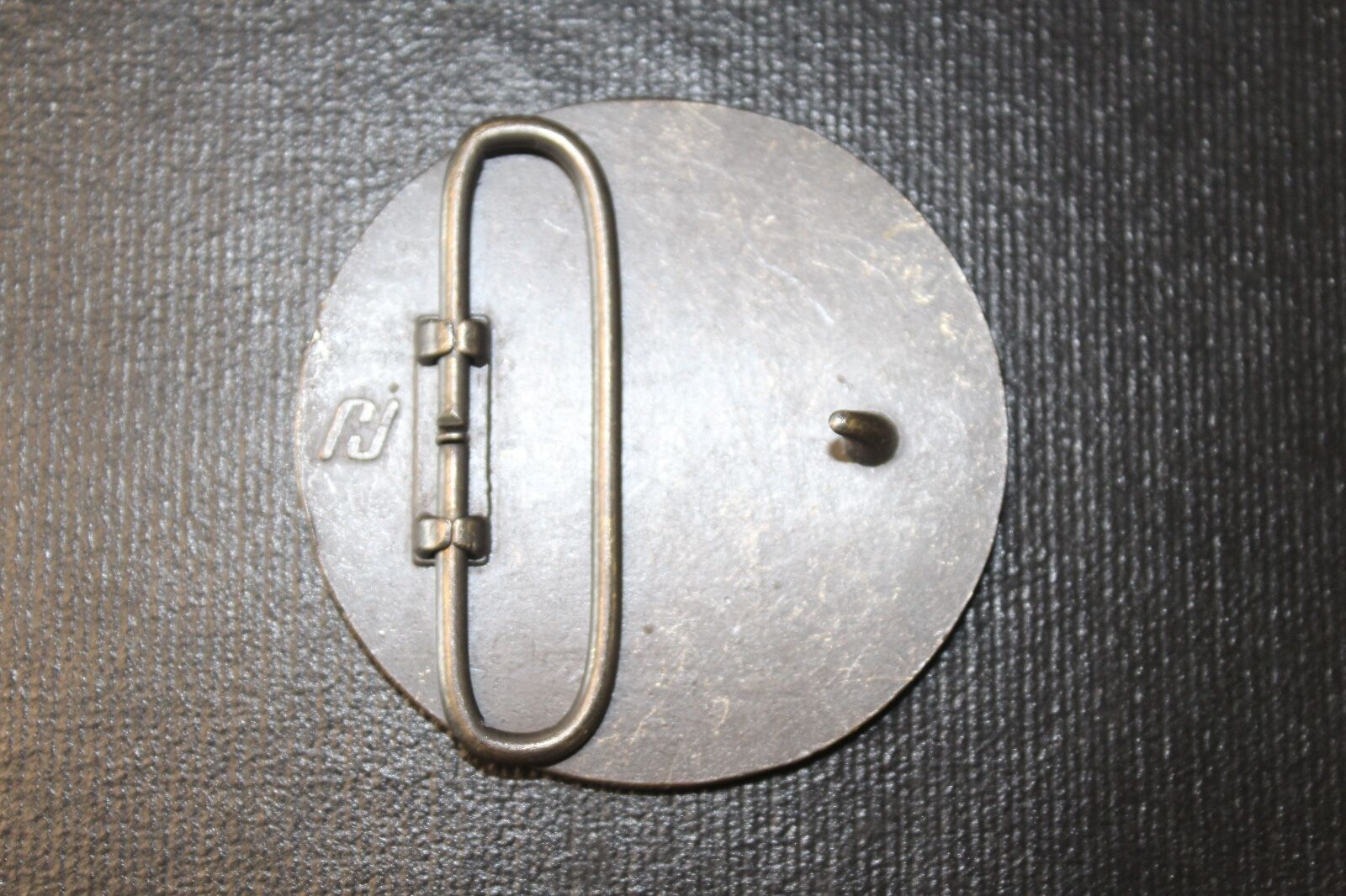 4TH RECRUITING  BRIGADE  BELT BUCKLE US ARMY   Signed RJ
