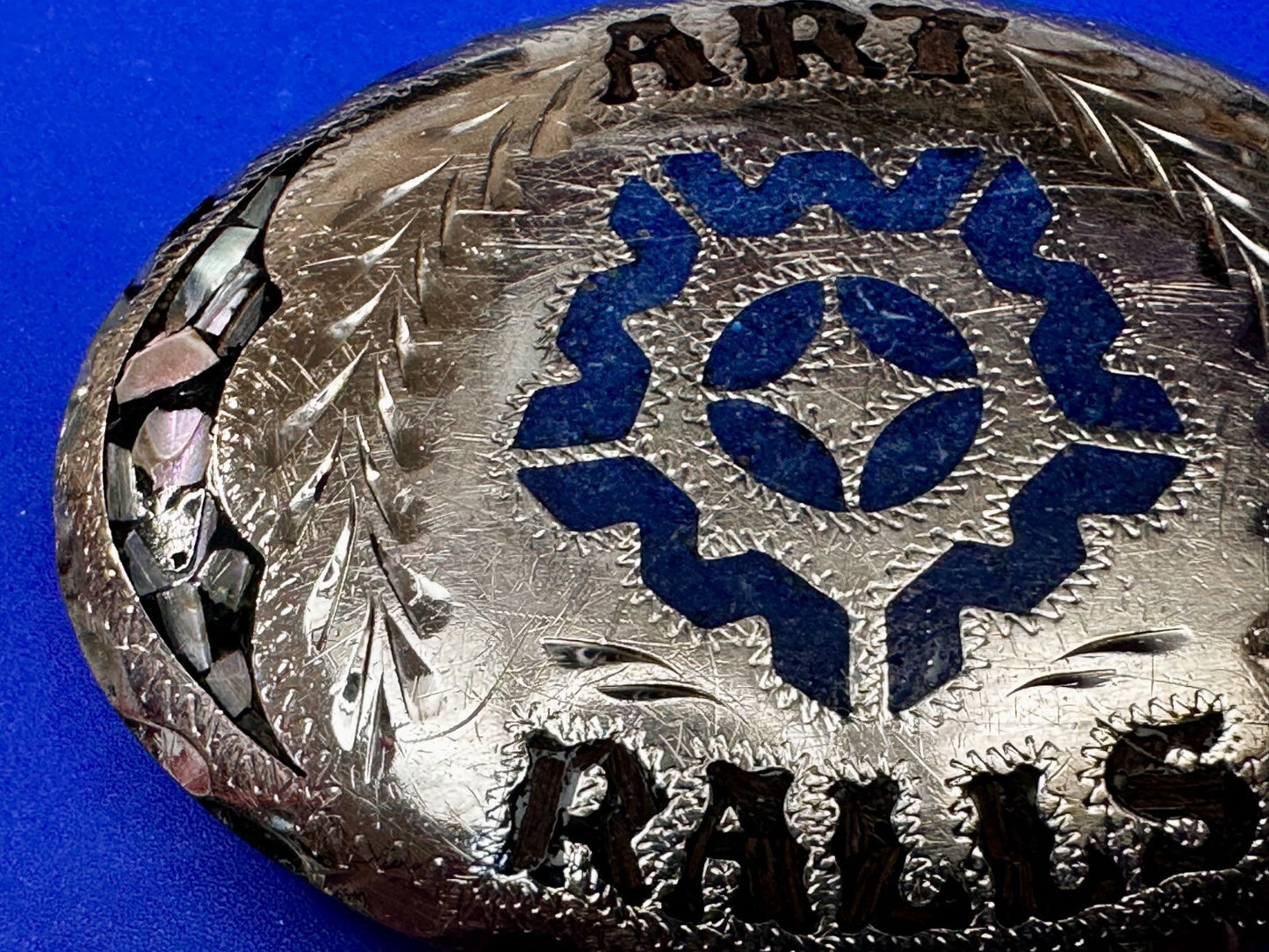 Art Ralls Abalone Shell Chip Inlaid Native American Indian Artisan Belt Buckle