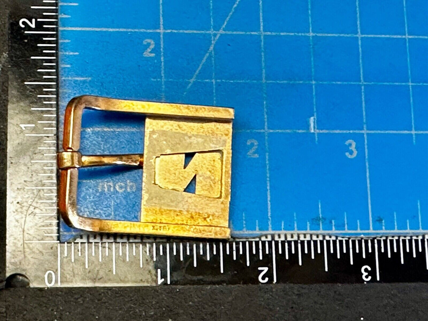 Vintage Letter N Initial Monogram Retro Gold tone Belt Buckle by Swank