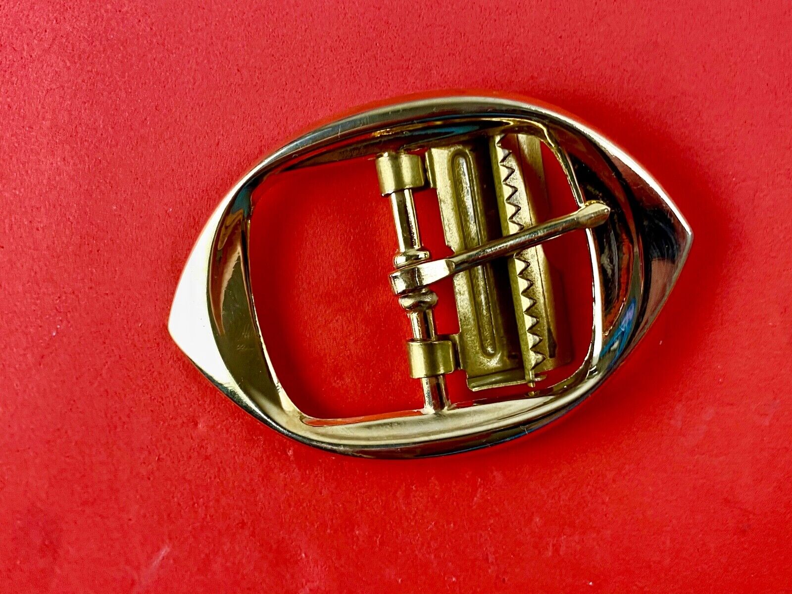 Vintage Gold Tone Open Style Adjustable Open Rachet Belt Buckle 