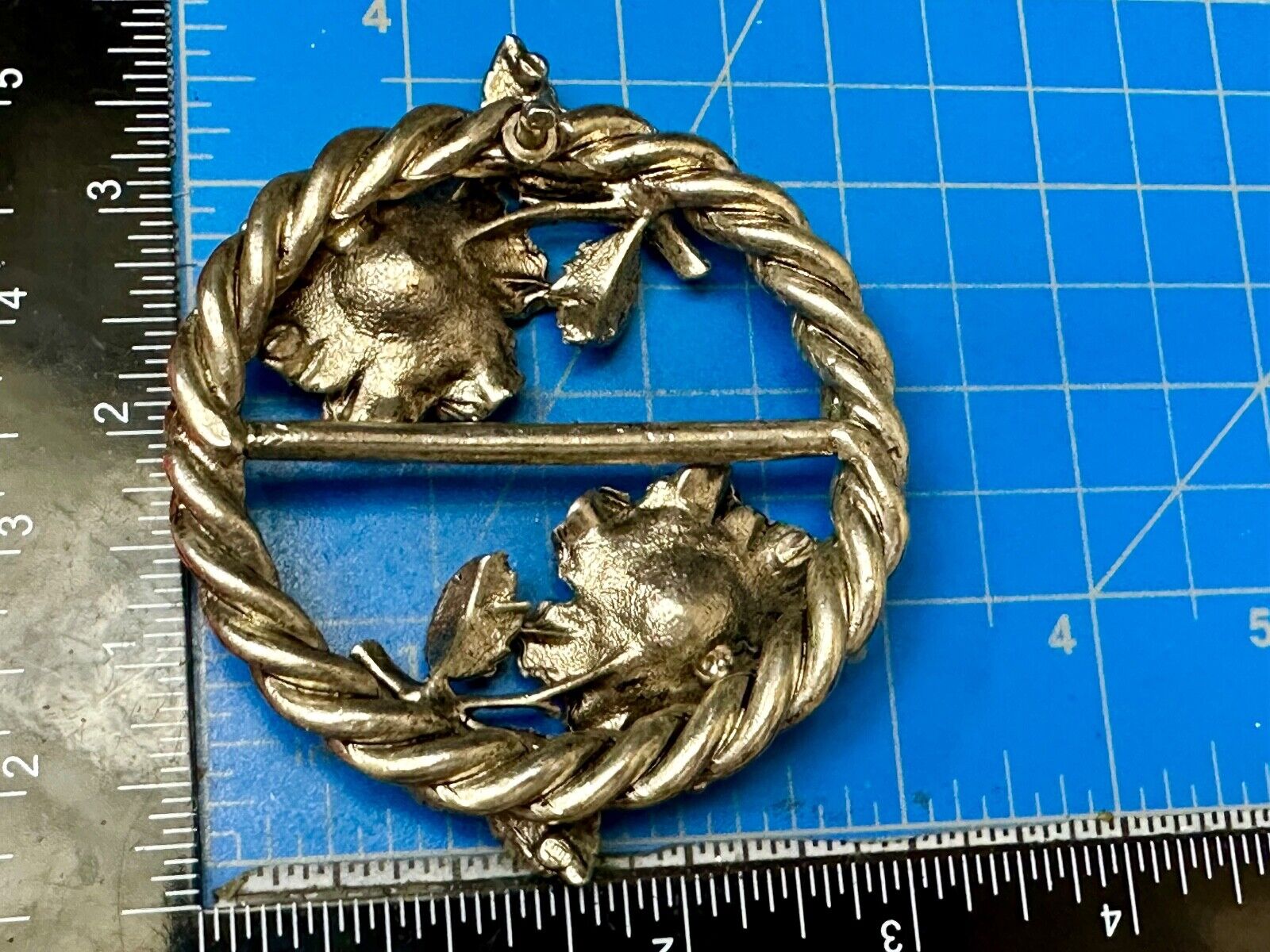 Antique Feel, Flower Figural Scarf slide Twisted rope pattern vtg.  Belt Buckle