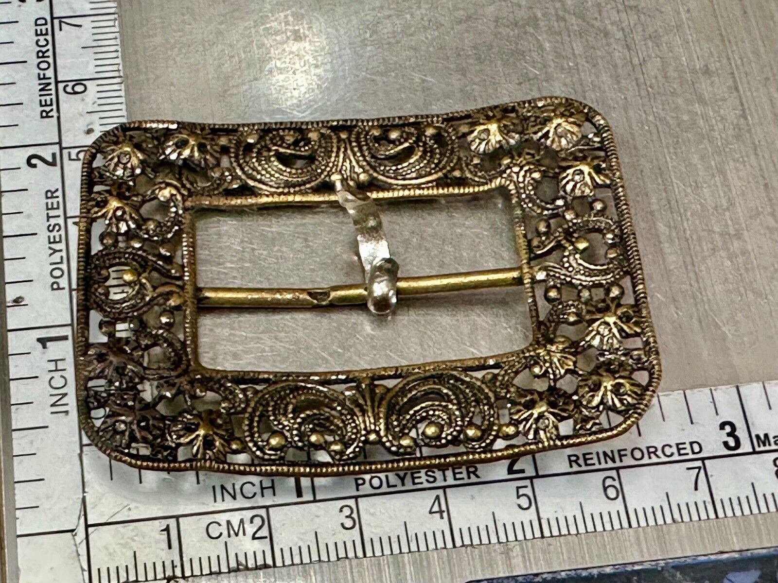 Beautiful antique silver color see through flower swirl belt buckle