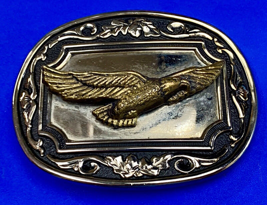 Vintage Eagle Hunting Flying  on reflective black and silver color belt buckle