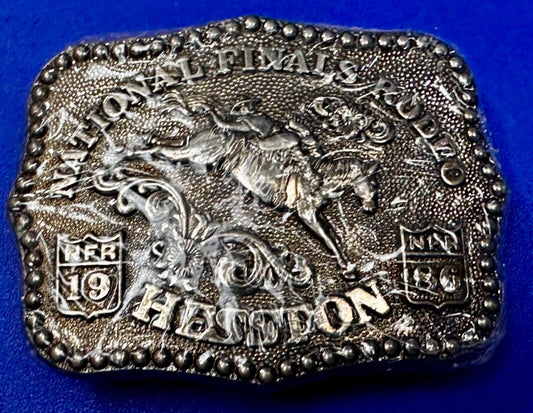 1986 Hesston NFR National Finals Rodeo YOUTH SIZE Western Collectors Belt Buckle