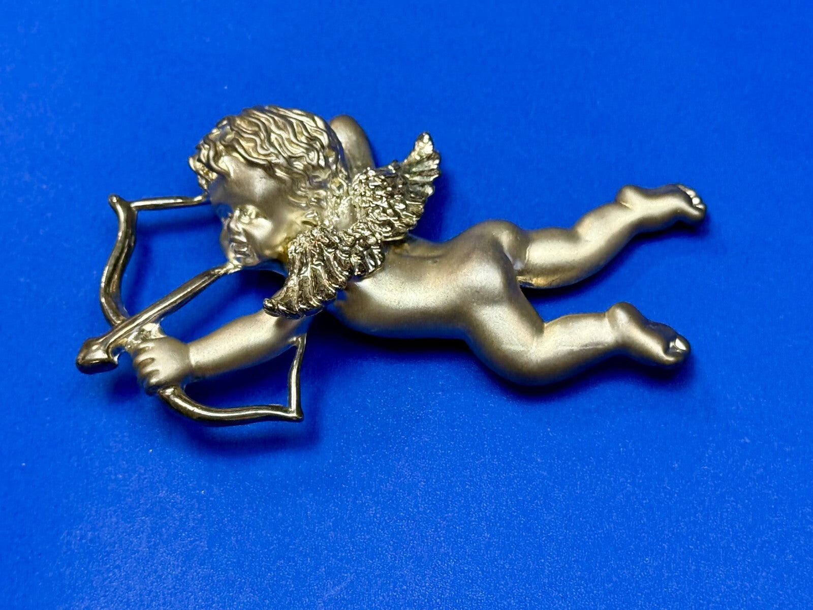 Angel Heart Cupid Bow & Arrow Christmas Holliday Vintage Gold Tone Brooch Pin
