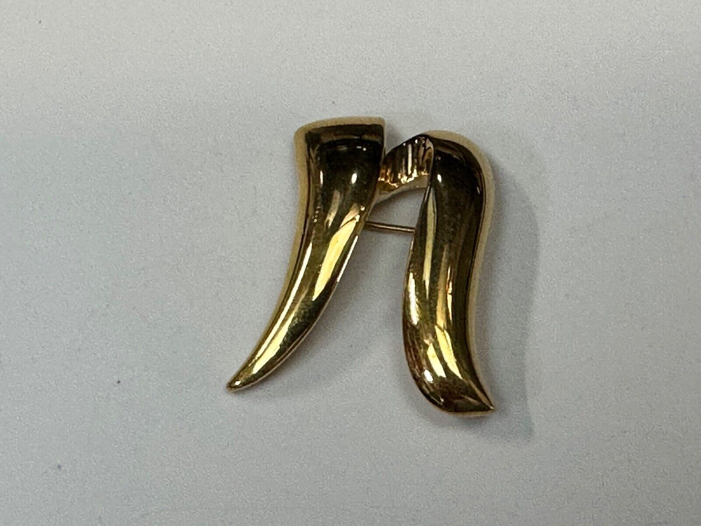 Abstract vintage Monet signed gold tone brooch pin