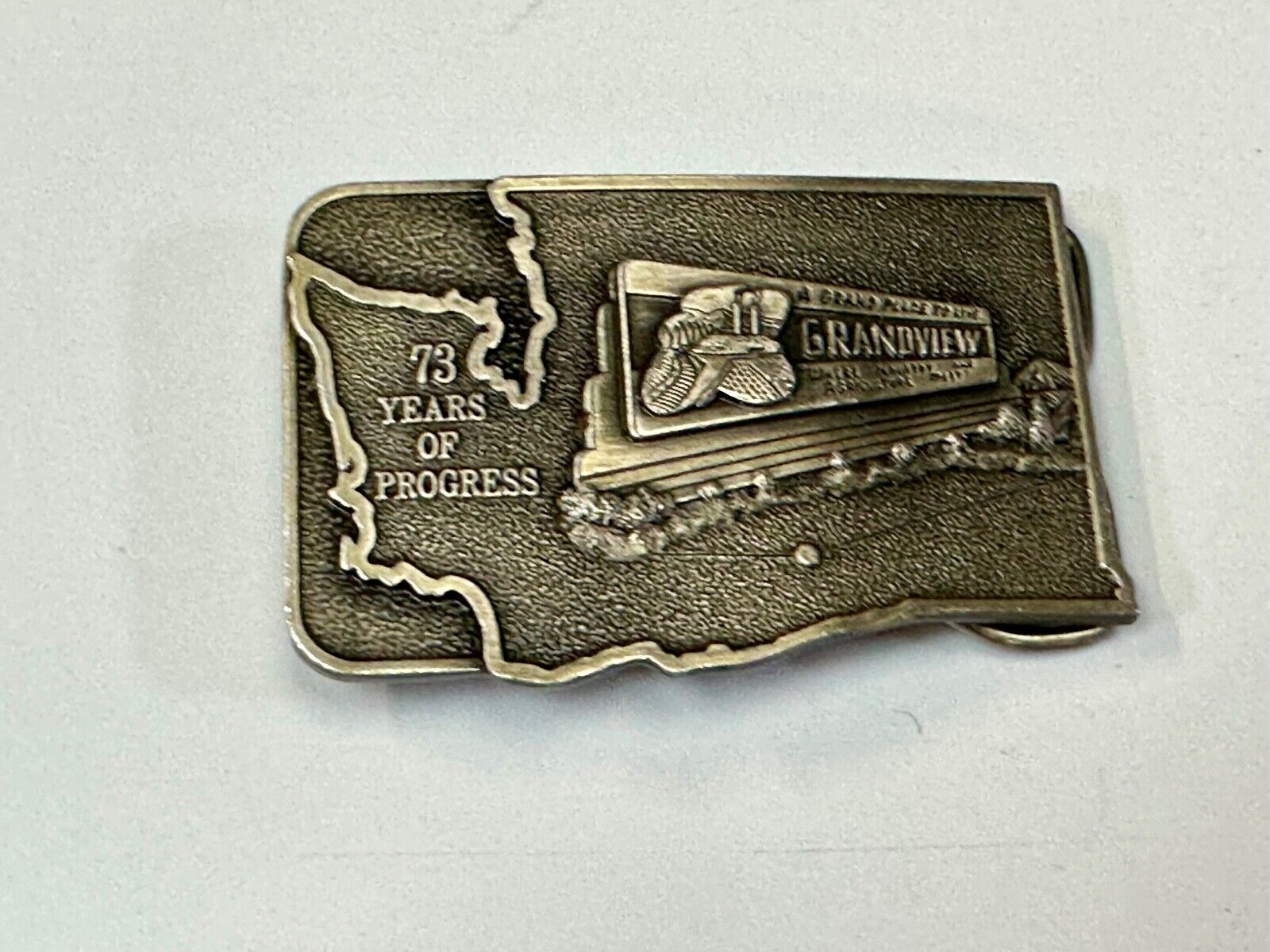 Vintage 1981  Grandview Oregon - A grand place to live - Lions Club belt buckle