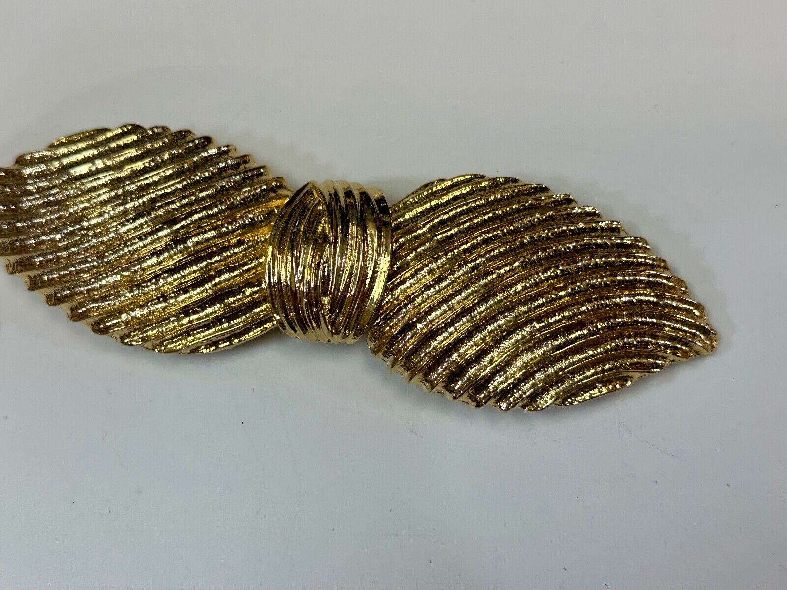 two piece large leaf interlocking gold tone vintage 80's Mimi Di N belt buckle