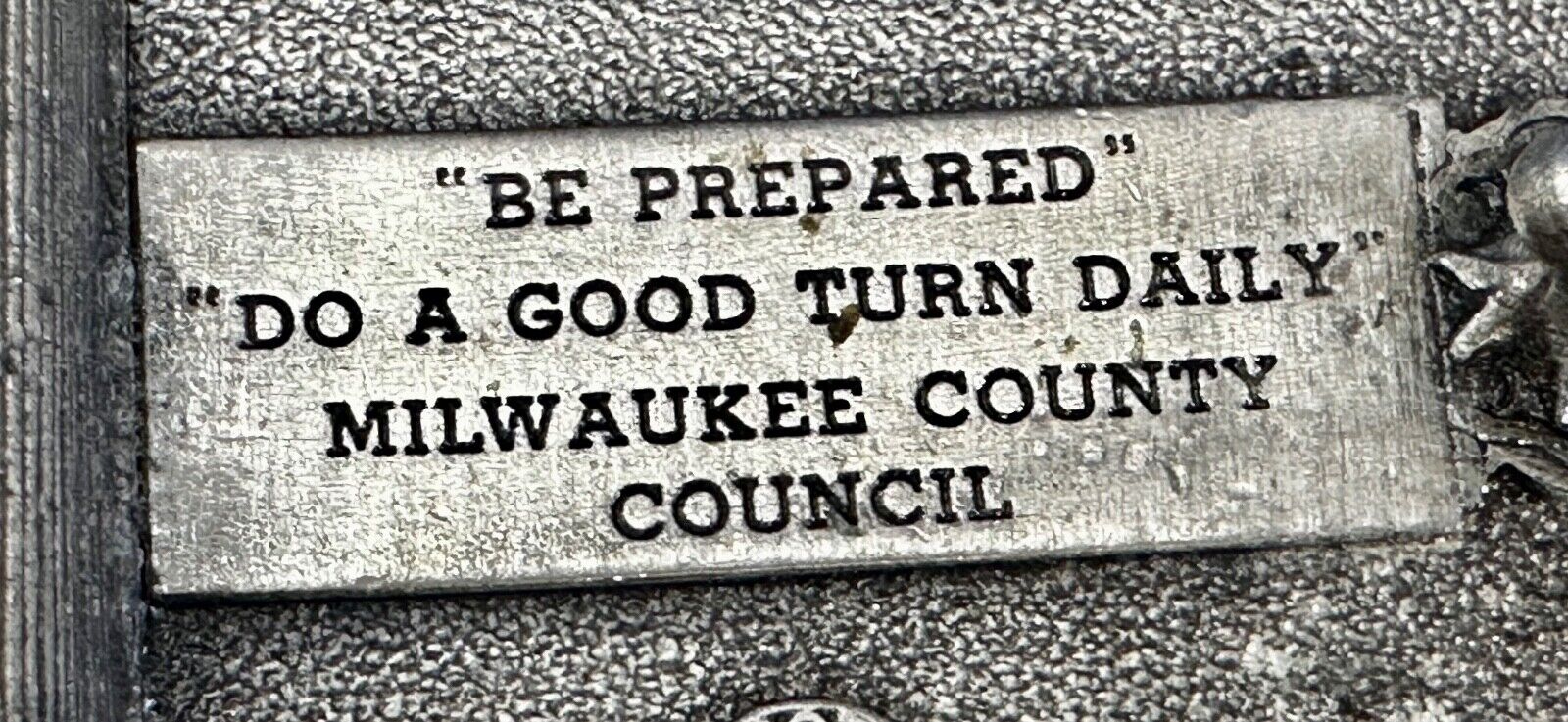 Be Prepared Do a Good Turn Daily Milwaukee Country Council BSA 1983 Belt Buckle