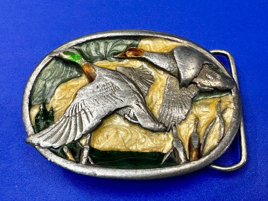 American Wild Mallards Ducks  Flying Over the Lake VTG 1983 Belt Buckle Siskiyou