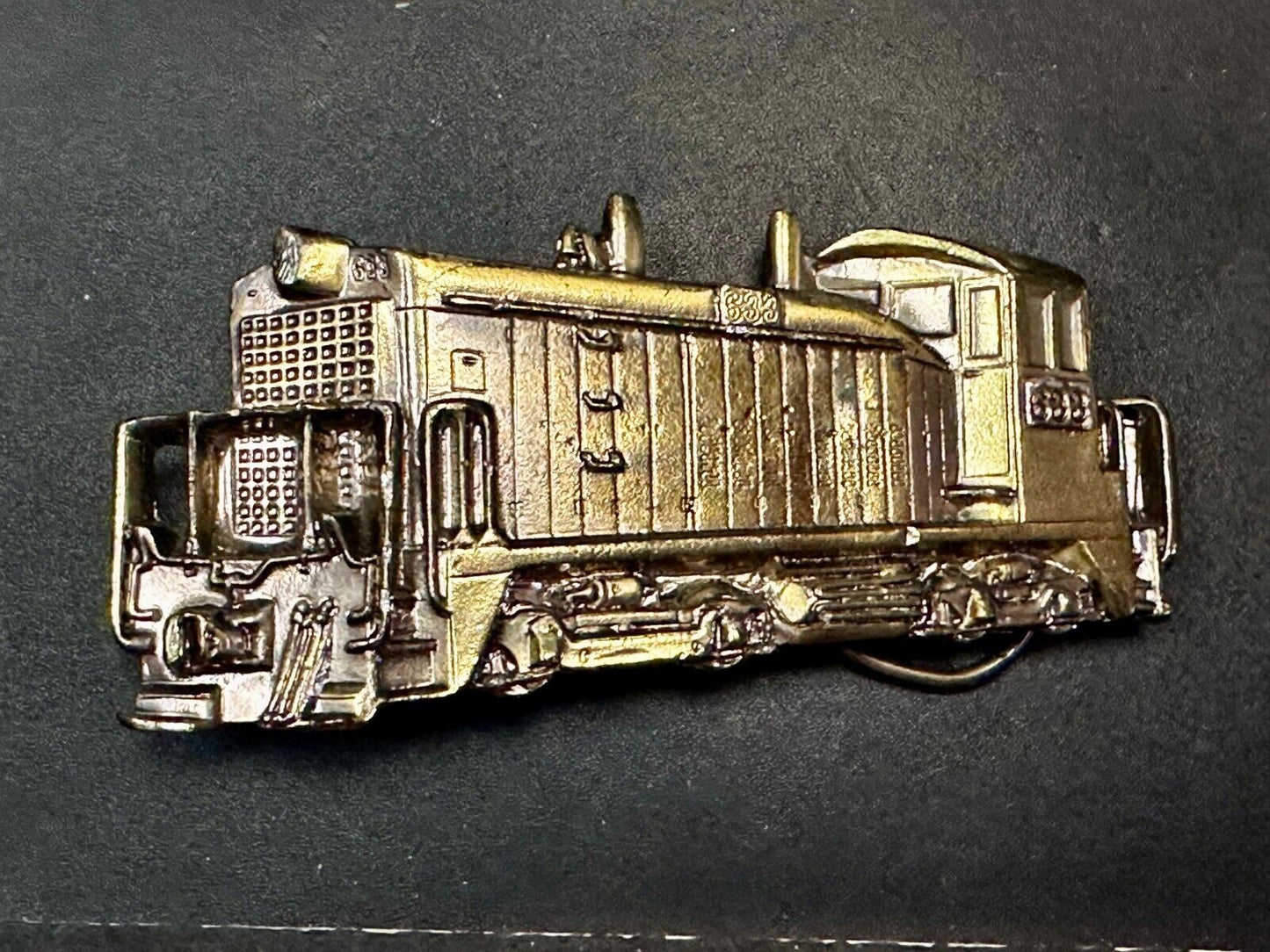 633 Diesel Locomotive RailRoad Train Vtg. 1981 The Great American Belt Buckle Co