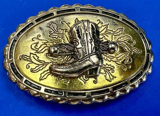 Unique! Cowboy boot and Fence Log - ornate western oval belt buckle