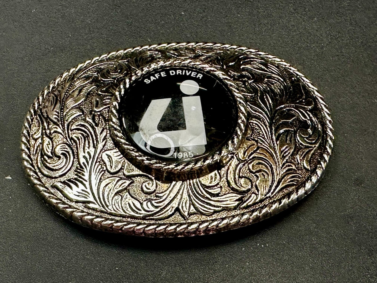 UI Safe Driver 1987 Safety Award Swirl Ornate Western Style Vintage Belt Buckle