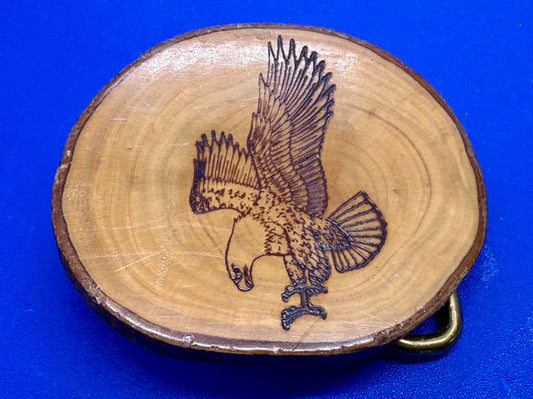 American Bald Eagle Hunting Diving Etching Picture On Wood Log Belt Buckle