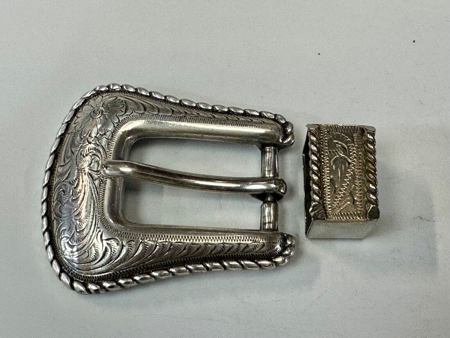 Two piece Ranger Set vintage 1996 silver tone buckle and keeper