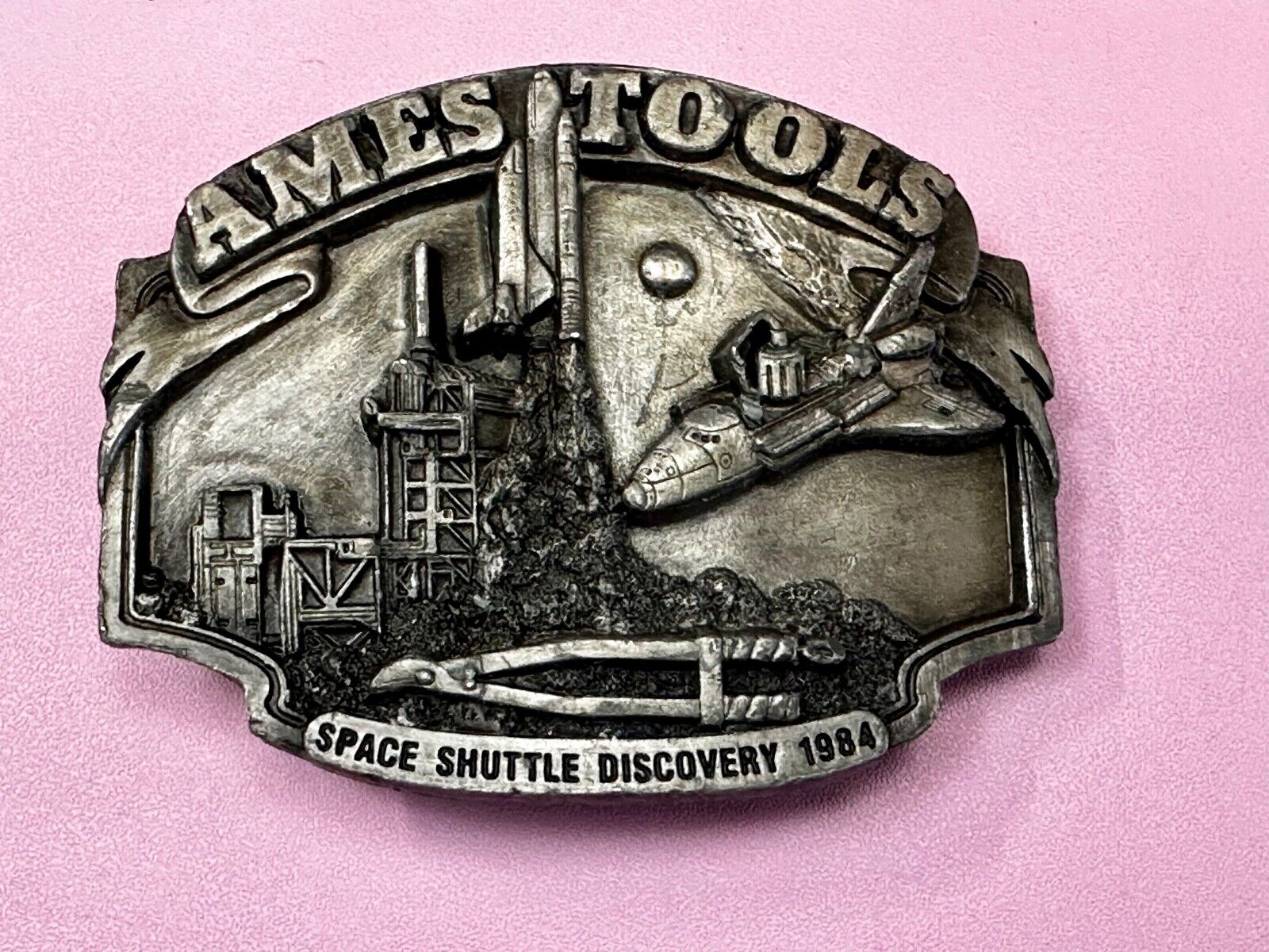 Ames Tools Space Shuttle Discovery 1984 Commemorative 90's Limited Belt Buckle