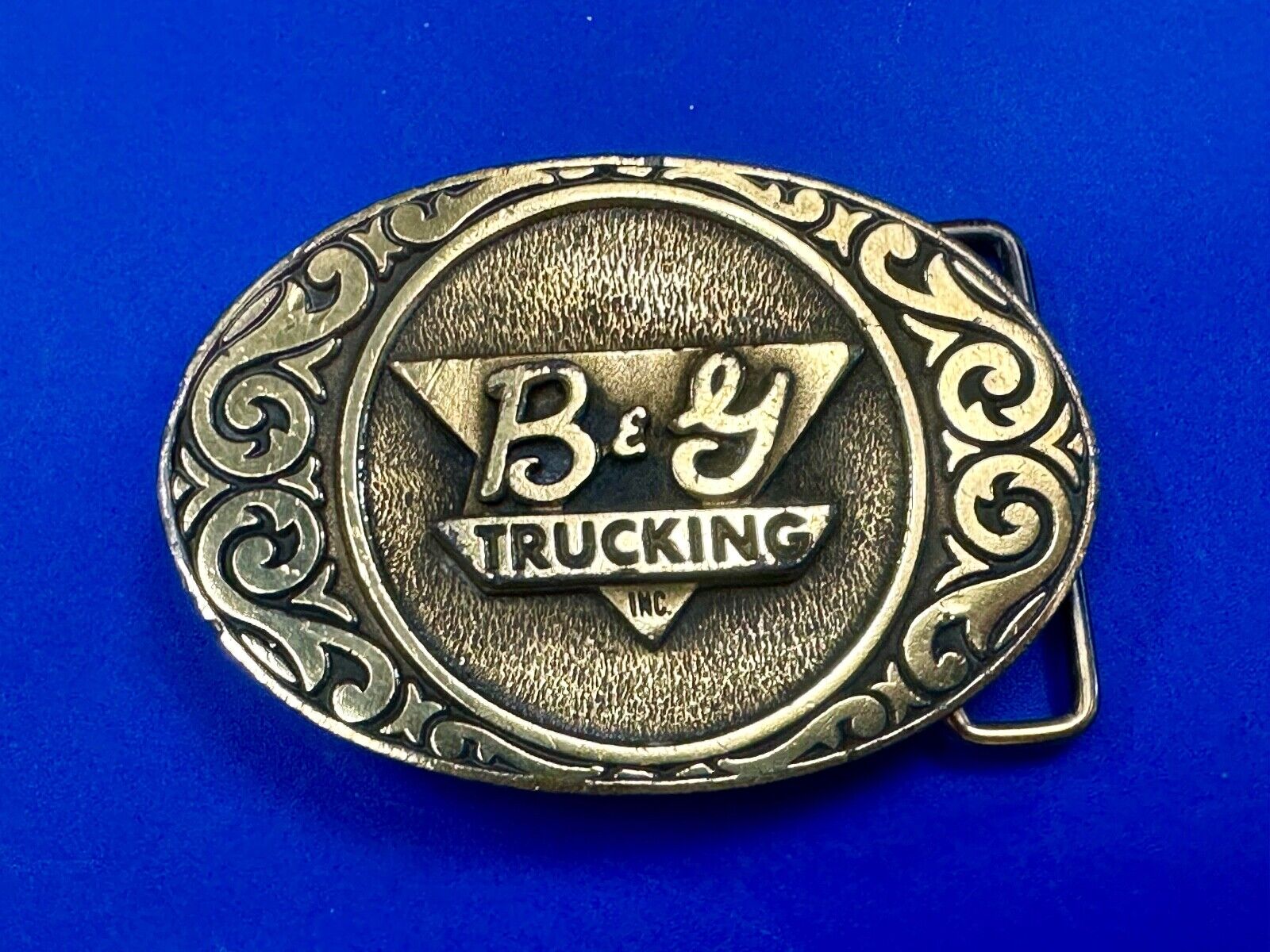 Vintage B & Y Trucking Western Promotional Advertising belt buckle