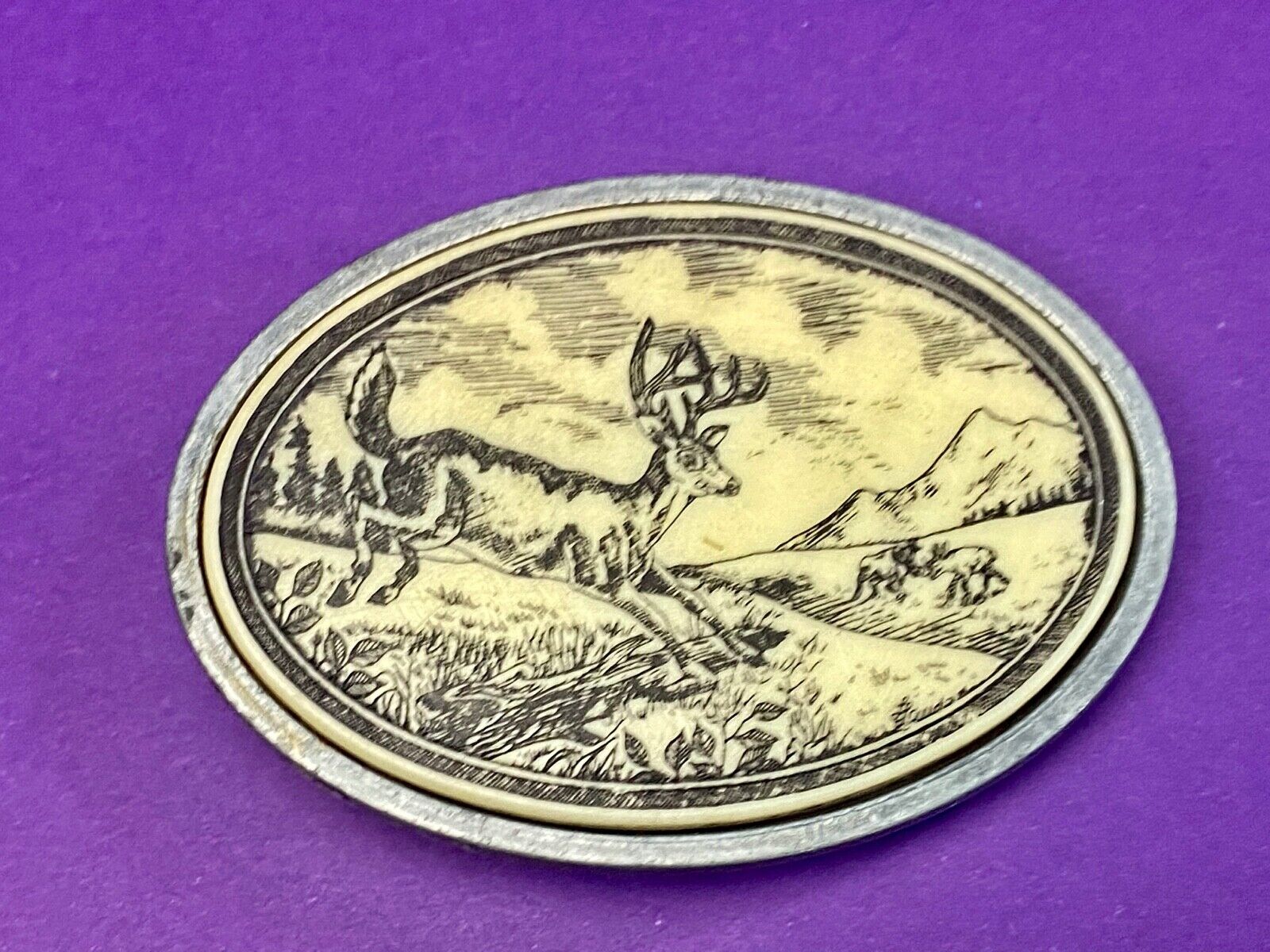 Vintage DEER jumping in nature handcrafted scrimshaw style series belt buckle 