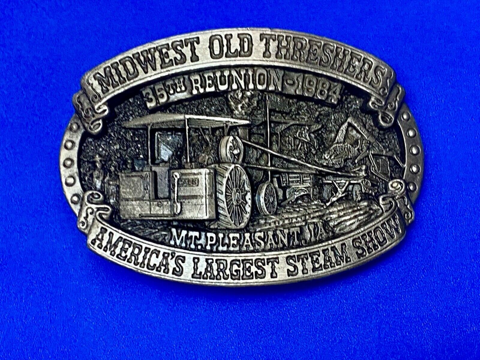Americas largest Steam show  Midwest Old Settlers and Threshers Assn belt buckle