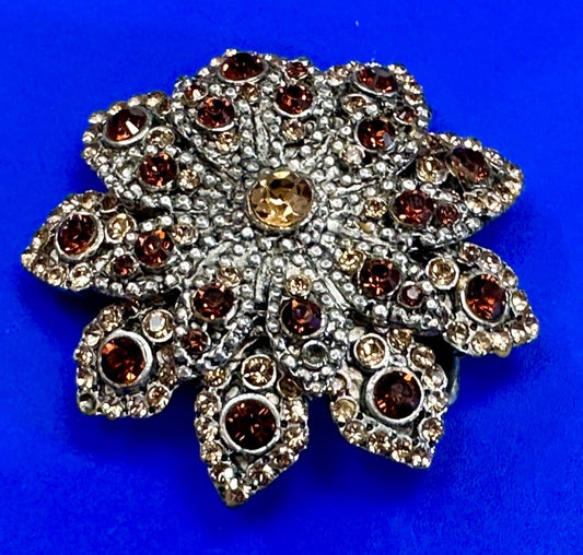 Beautiful rhinestone accented star shaped ornate belt buckle - missing stone
